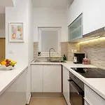 Tomas Garden Lux 아파트