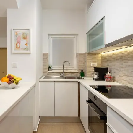 Tomas Garden Lux Апартаменты